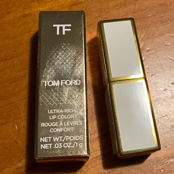 Tom Ford Ultra Rich Lip Color - Picture 3 of 16